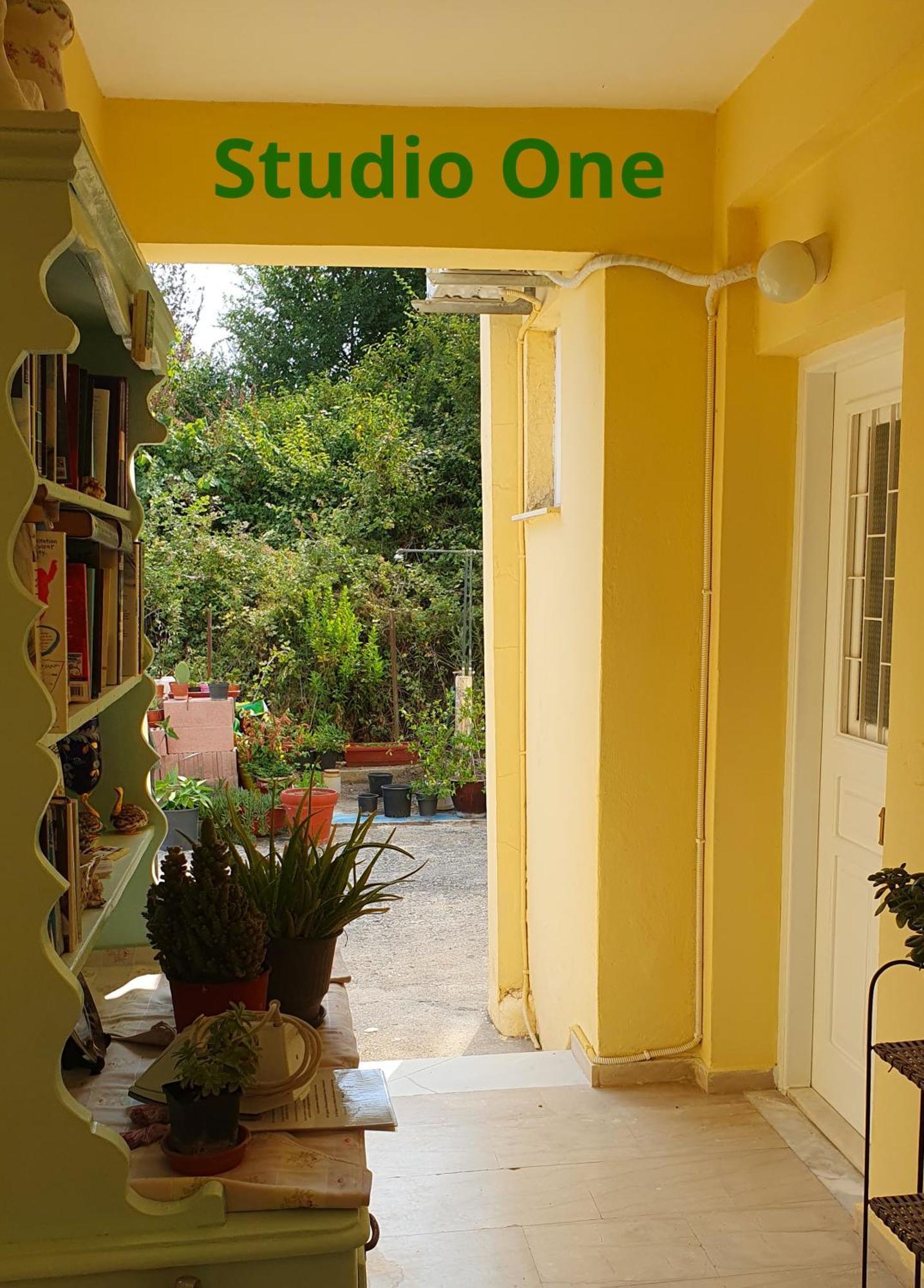 Kivotos Villa Studios Roda  Exterior foto